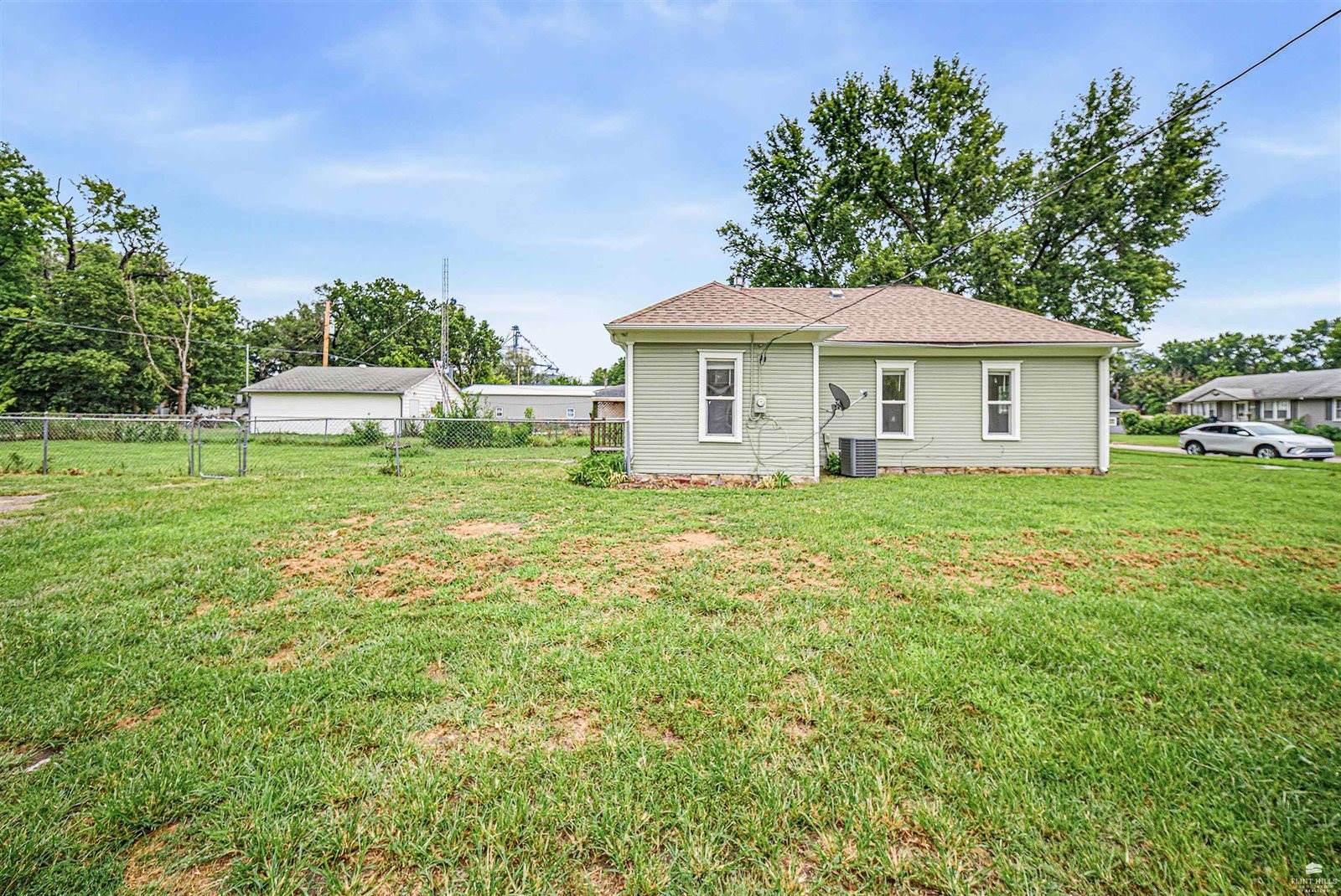 222 East 2nd Street, Chapman, KS 67431