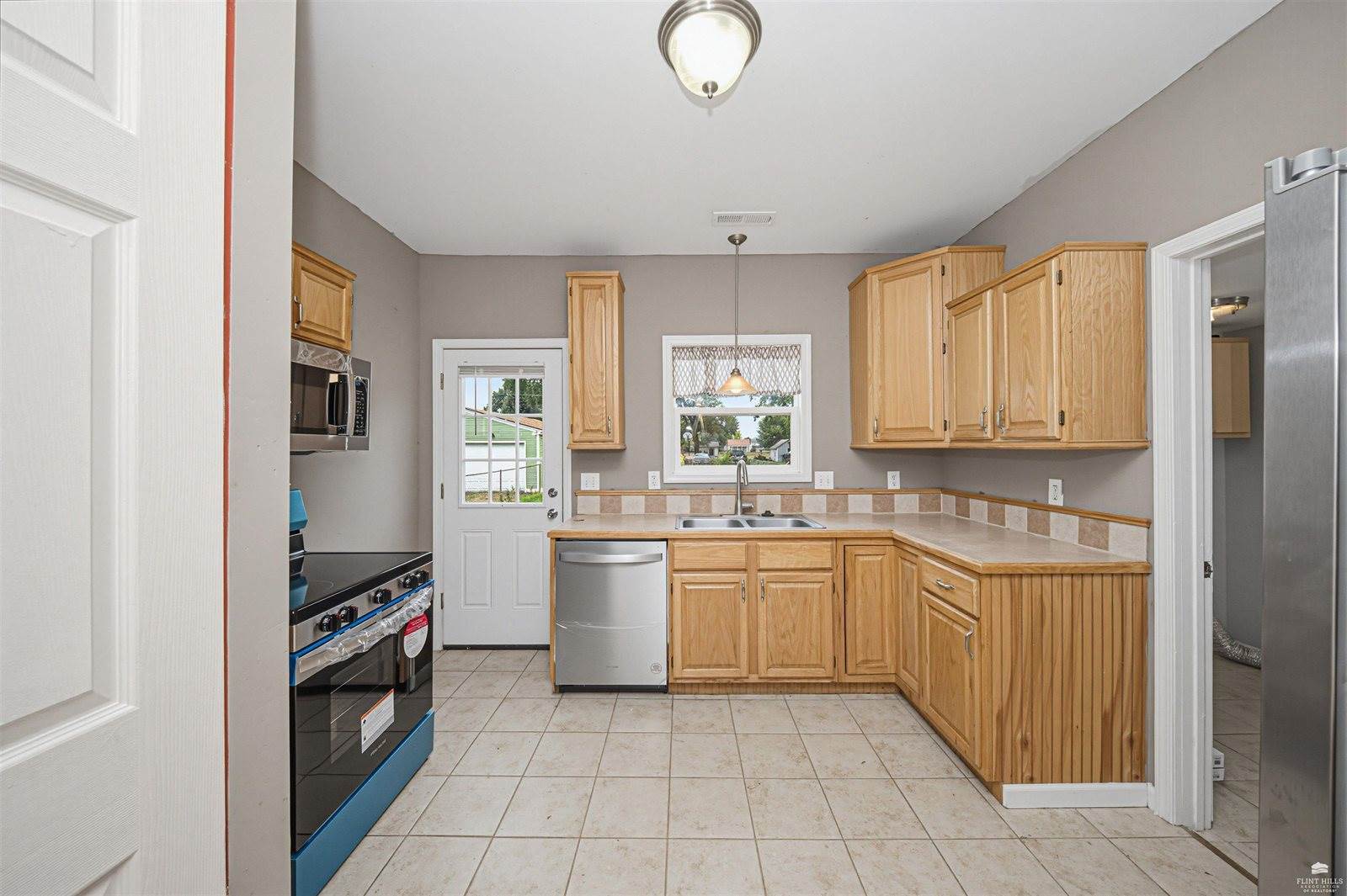 222 East 2nd Street, Chapman, KS 67431