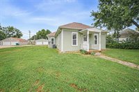 222 East 2nd Street, Chapman, KS 67431