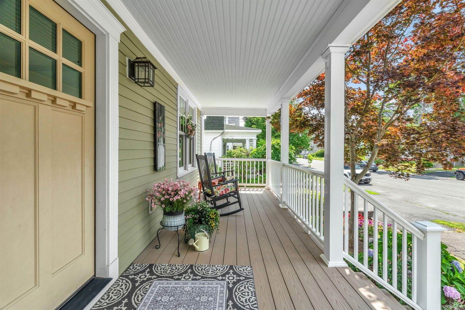 143 Maple Street, Bangor, ME 04401