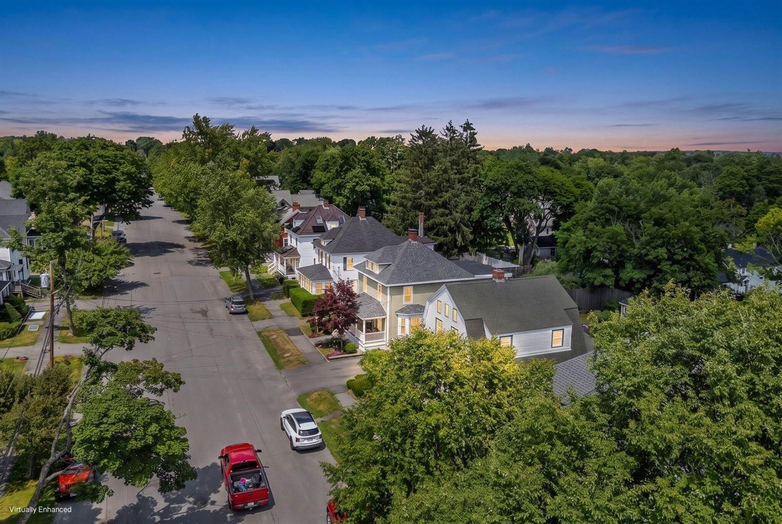 143 Maple Street, Bangor, ME 04401
