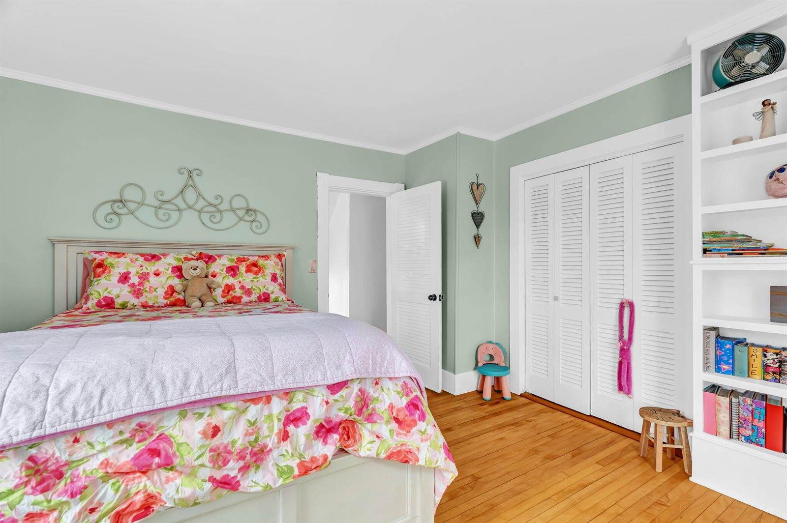 143 Maple Street, Bangor, ME 04401