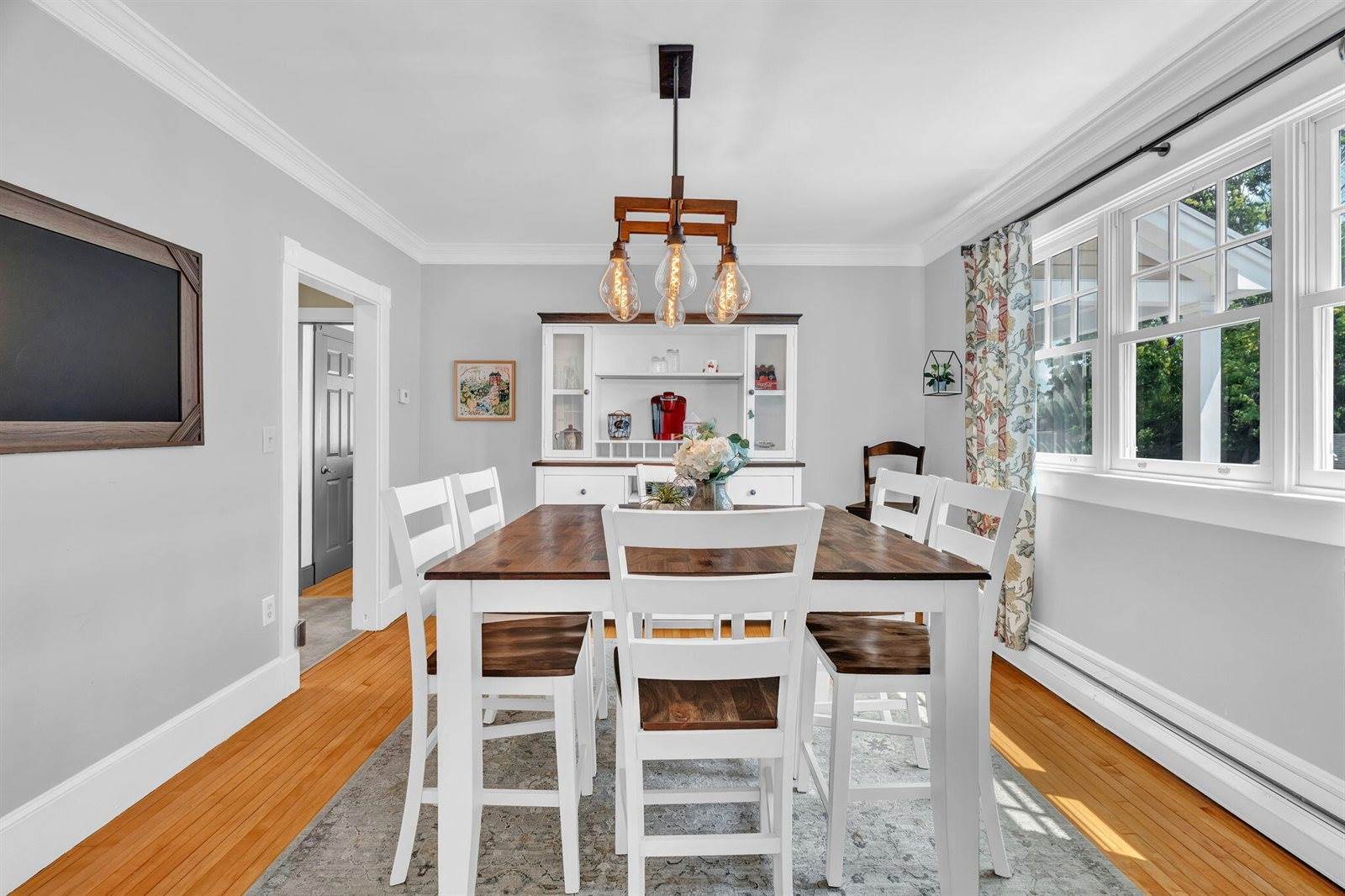 143 Maple Street, Bangor, ME 04401