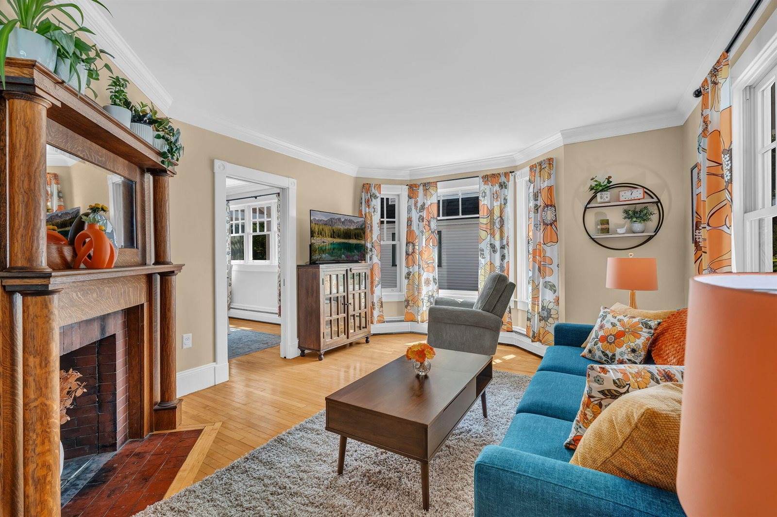 143 Maple Street, Bangor, ME 04401
