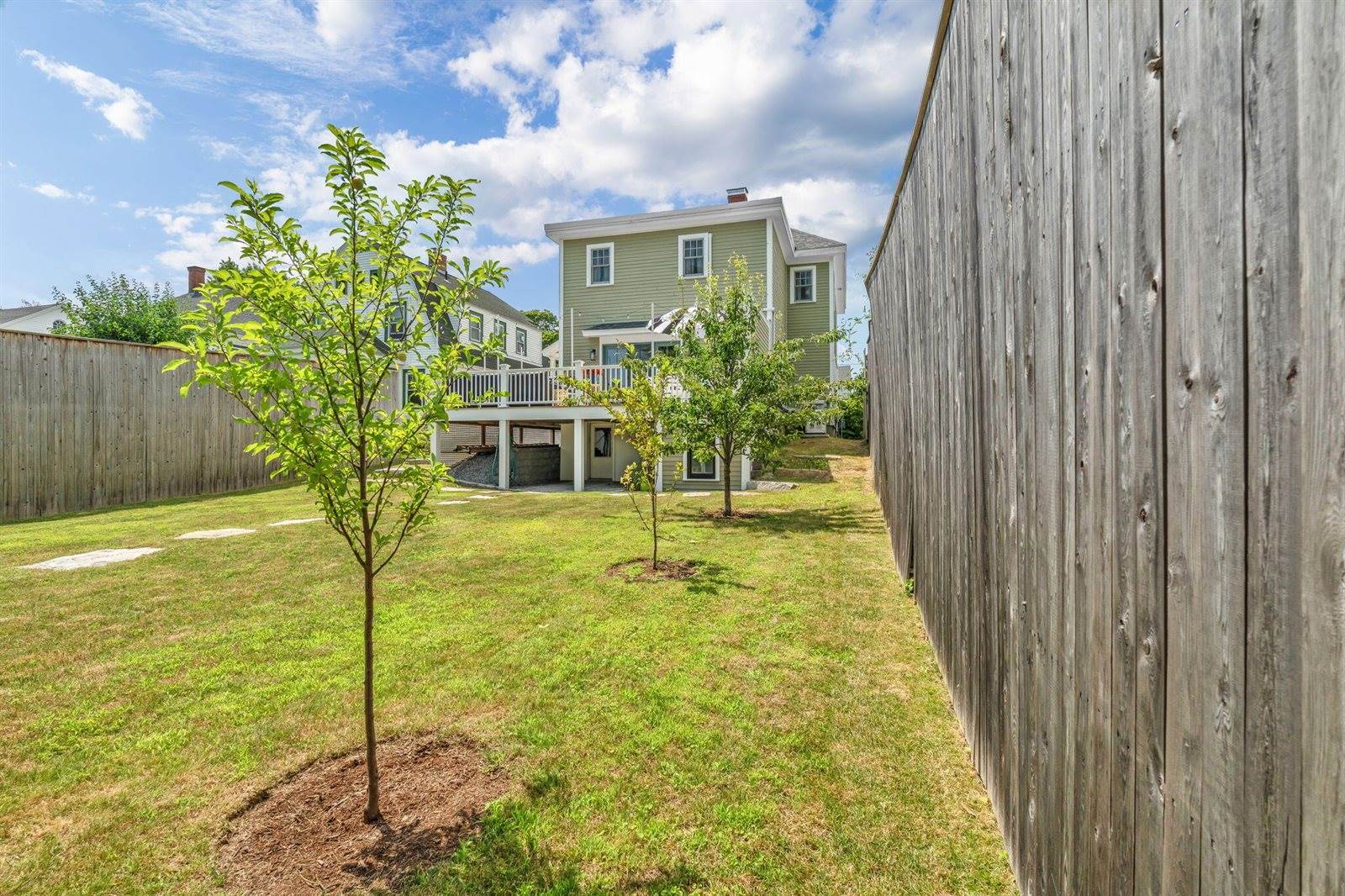 143 Maple Street, Bangor, ME 04401