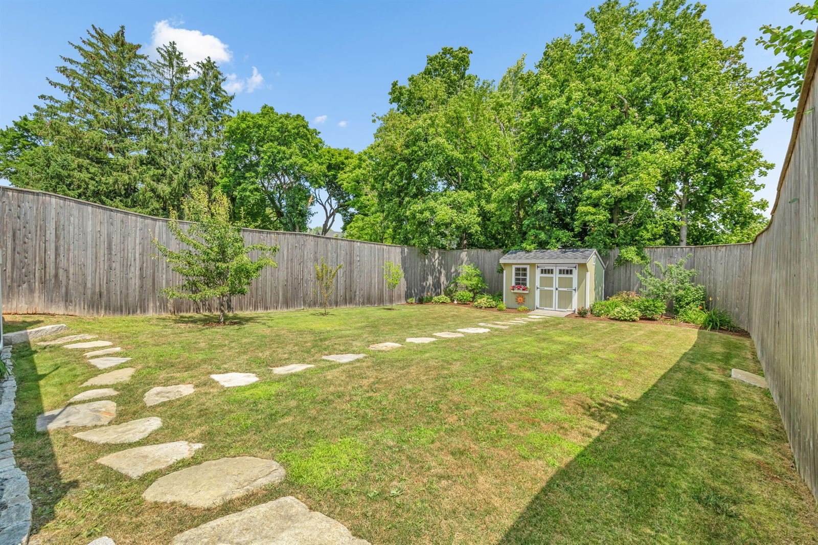 143 Maple Street, Bangor, ME 04401