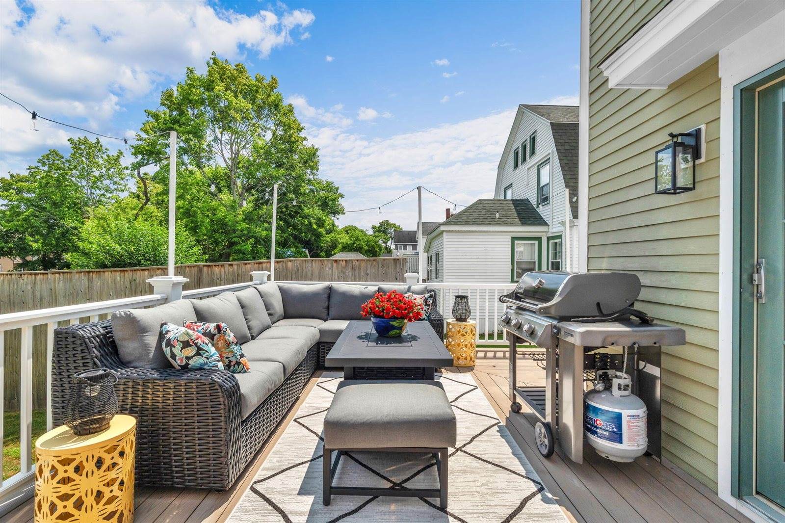 143 Maple Street, Bangor, ME 04401