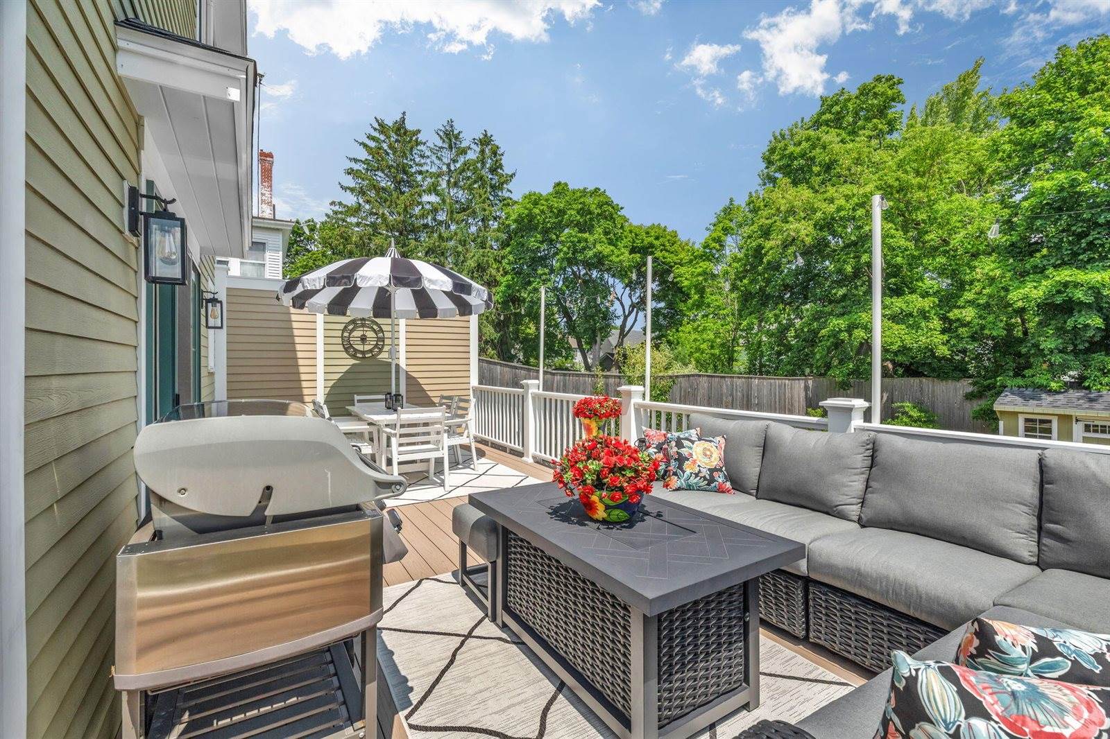 143 Maple Street, Bangor, ME 04401