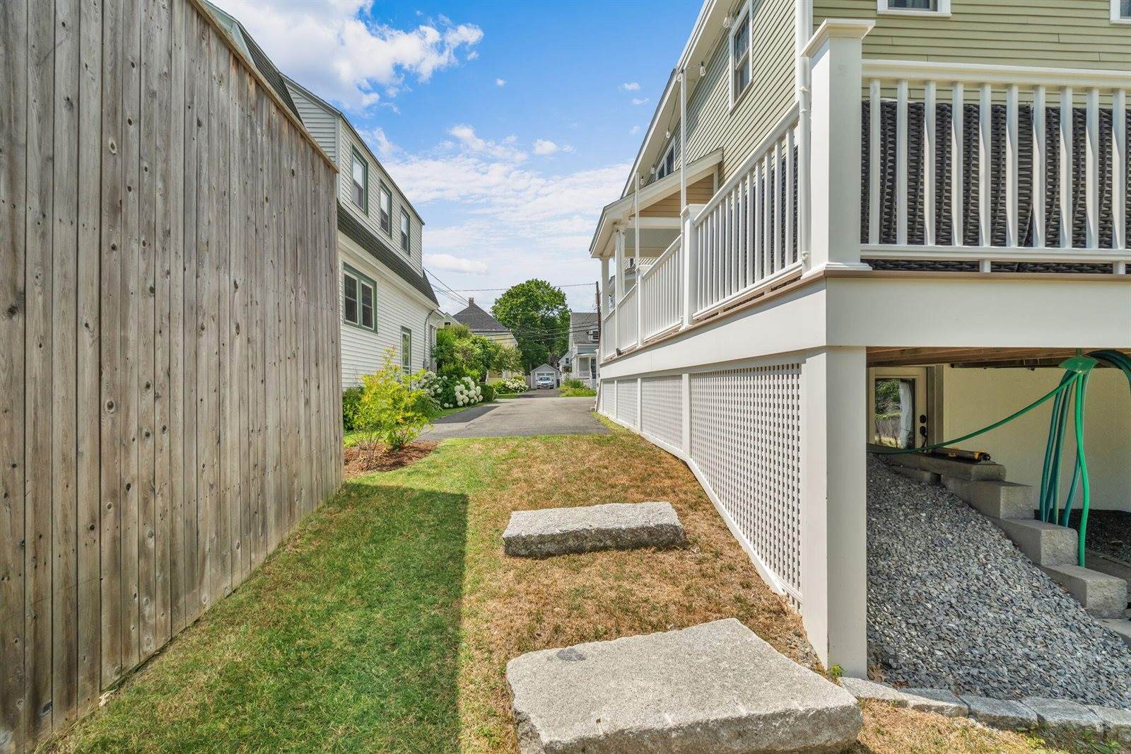 143 Maple Street, Bangor, ME 04401