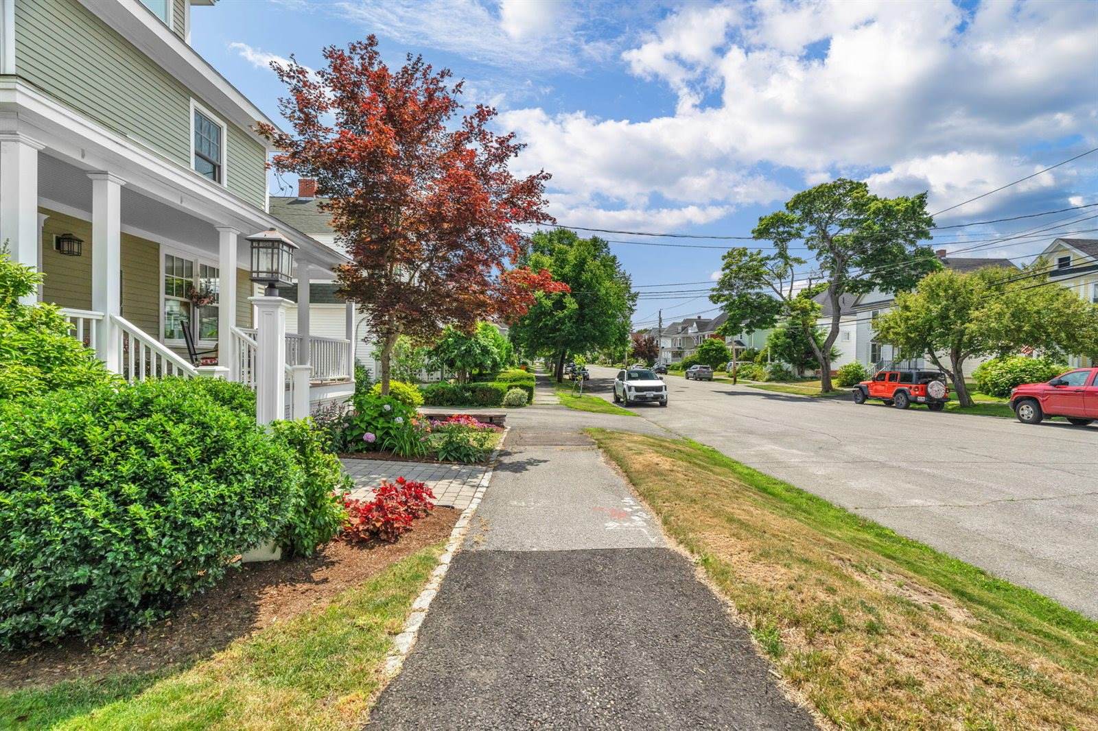 143 Maple Street, Bangor, ME 04401