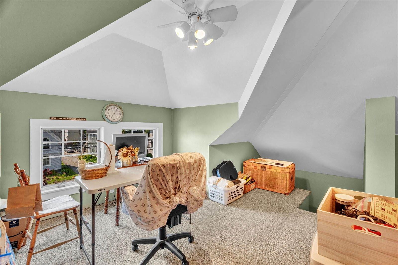 143 Maple Street, Bangor, ME 04401