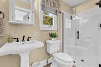 143 Maple Street, Bangor, ME 04401