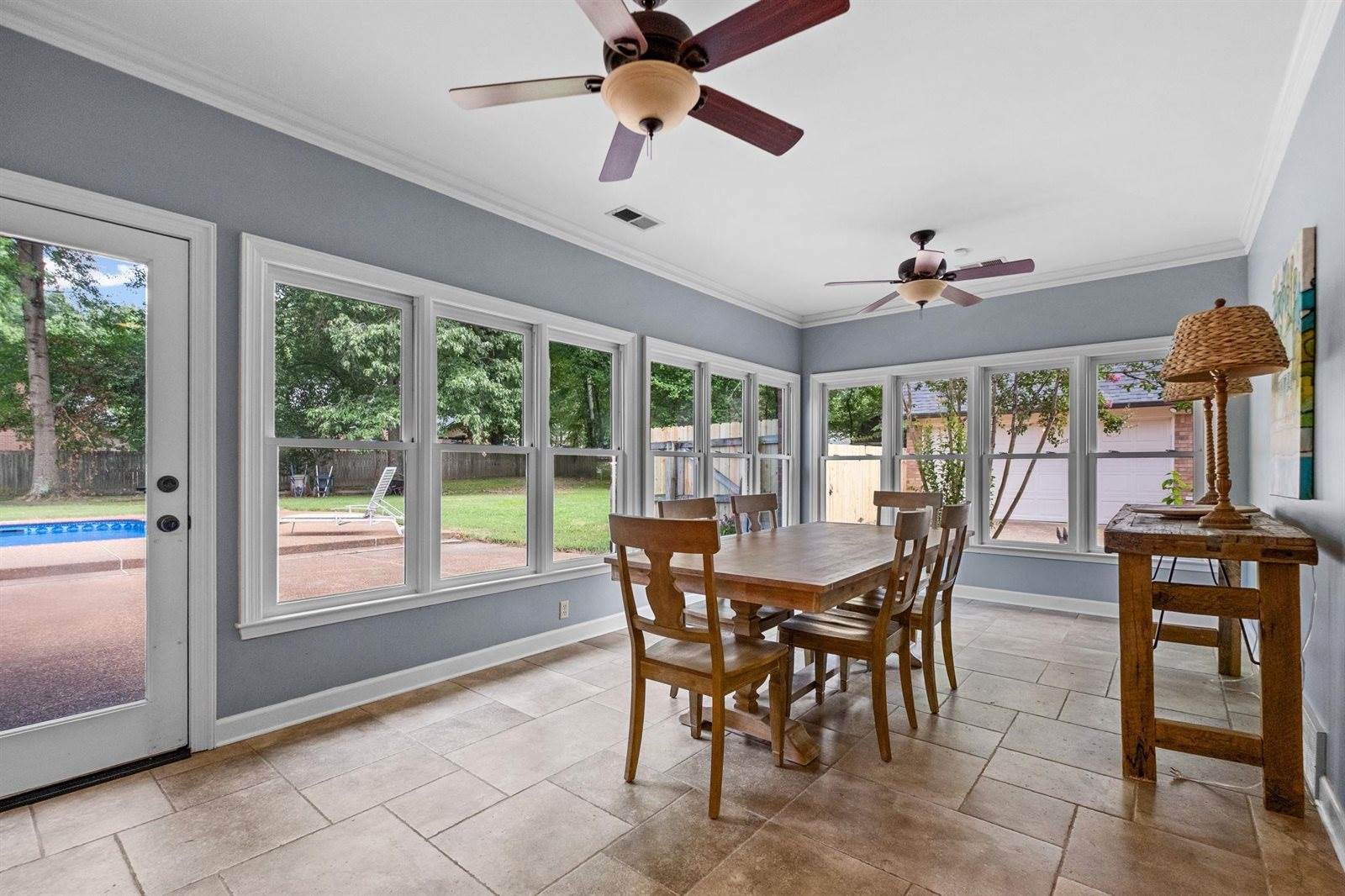3974 Davies Manor Dr, Bartlett, TN 38133