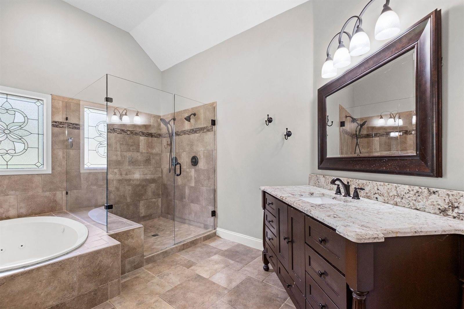 3974 Davies Manor Dr, Bartlett, TN 38133