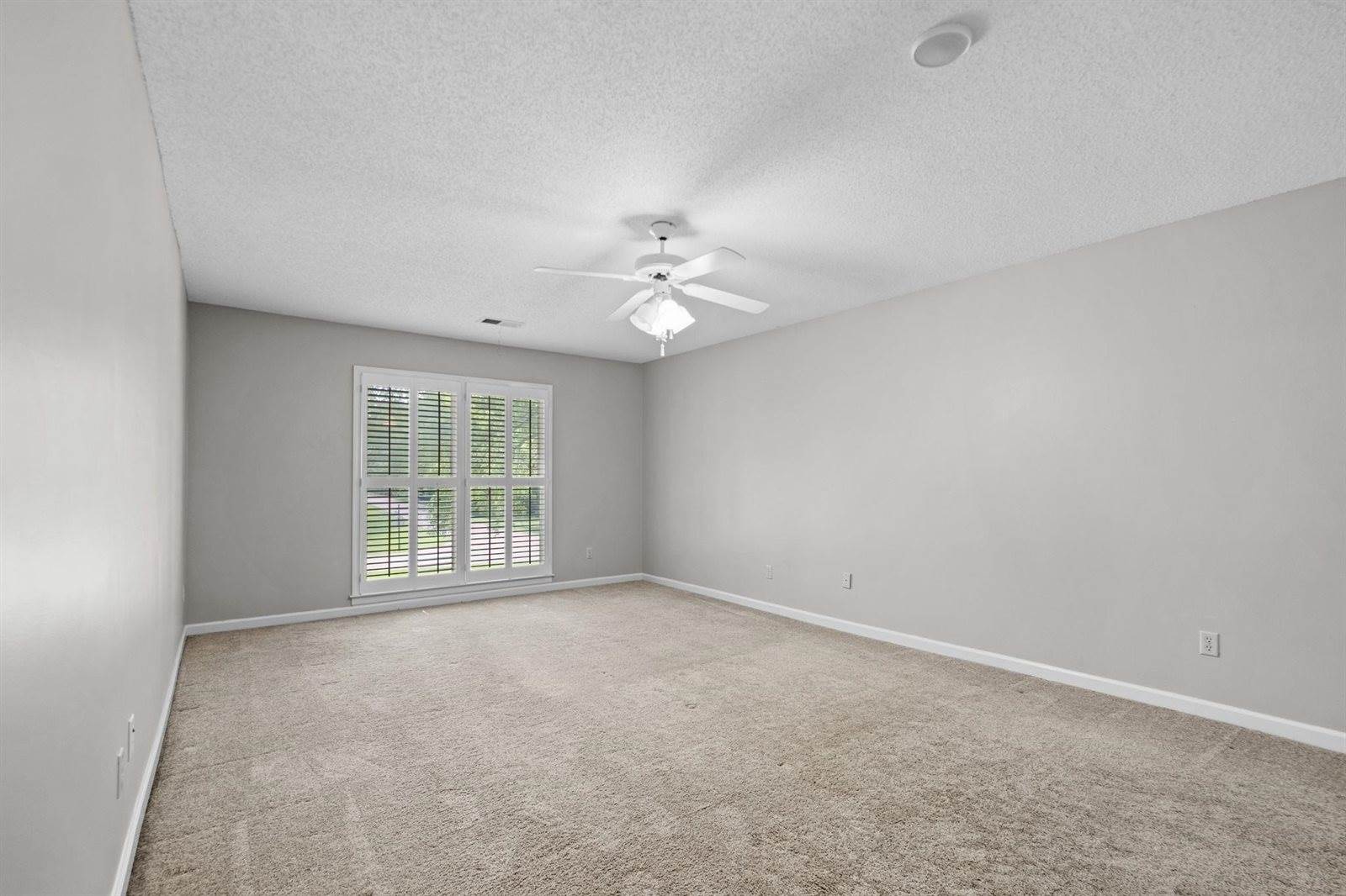 3974 Davies Manor Dr, Bartlett, TN 38133