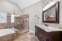3974 Davies Manor Dr, Bartlett, TN 38133