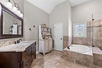 3974 Davies Manor Dr, Bartlett, TN 38133