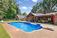 3974 Davies Manor Dr, Bartlett, TN 38133