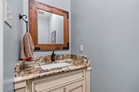 3974 Davies Manor Dr, Bartlett, TN 38133