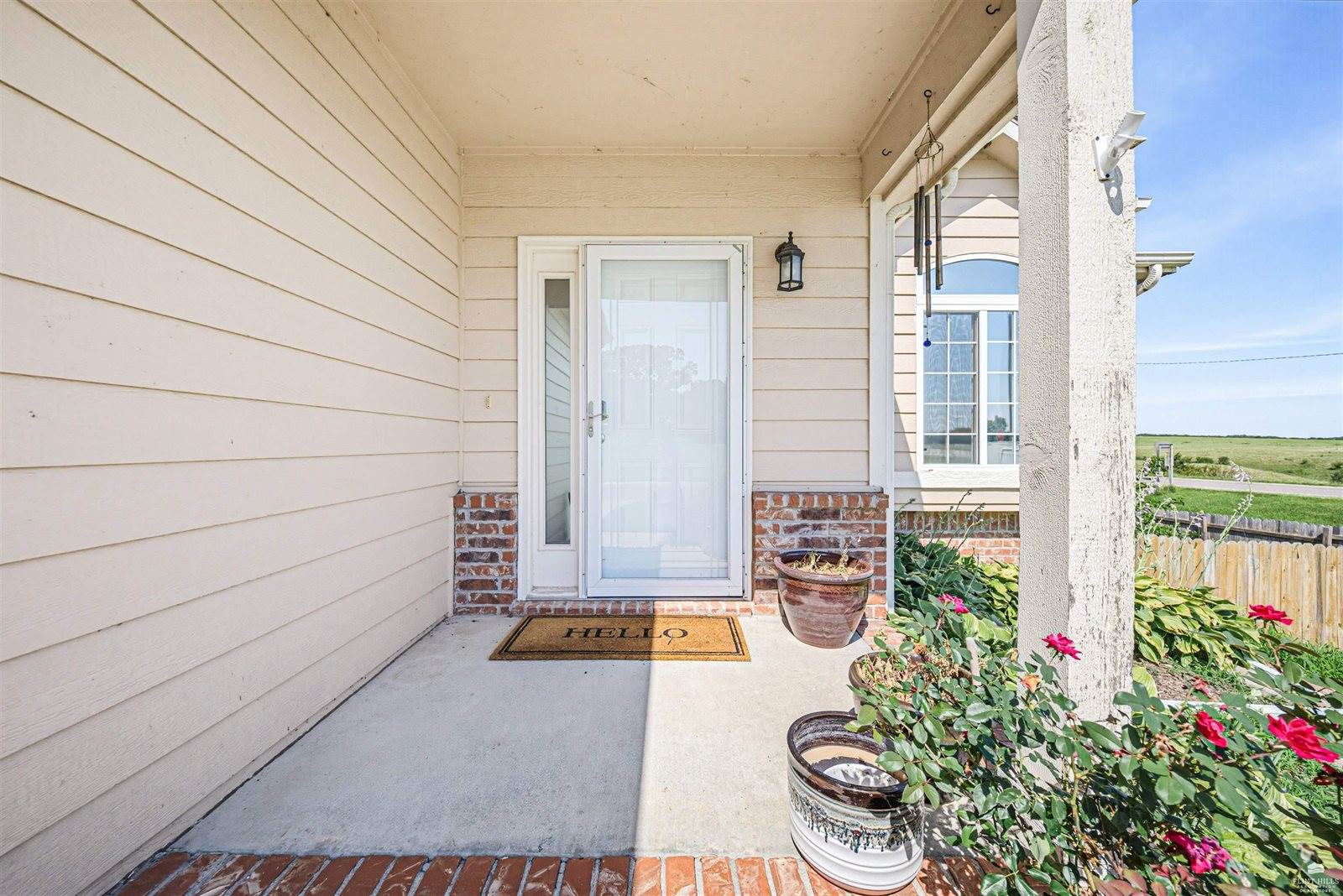 907 Maple Street, Wakefield, KS 67487