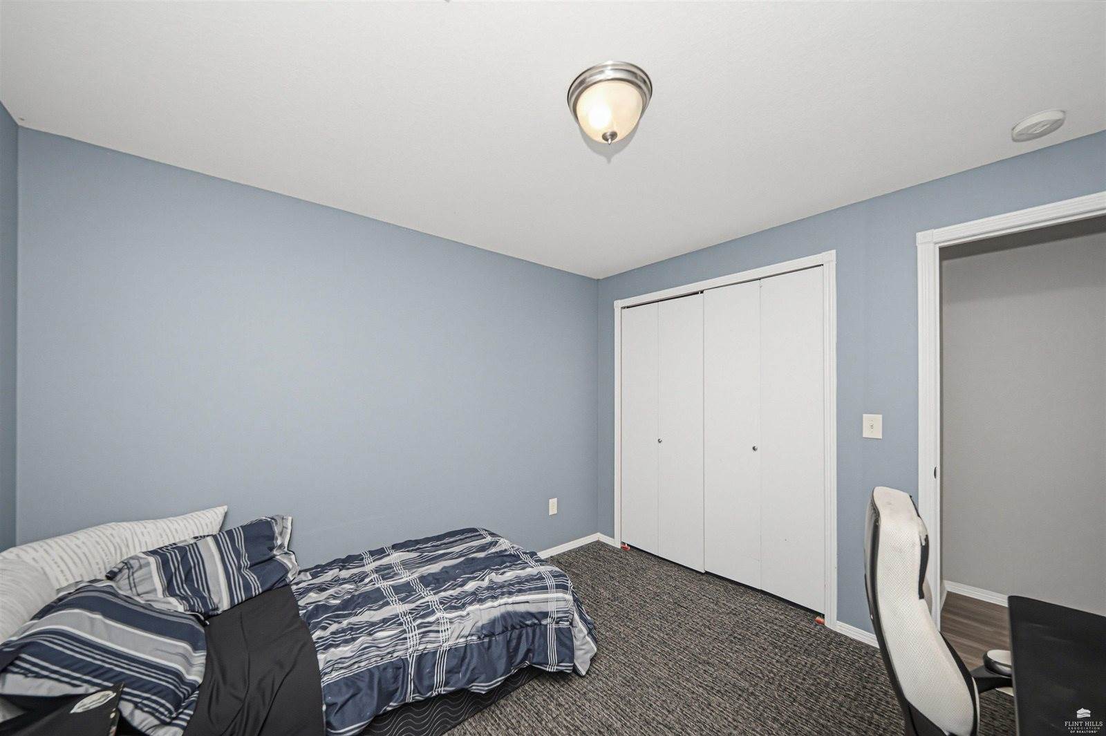 907 Maple Street, Wakefield, KS 67487