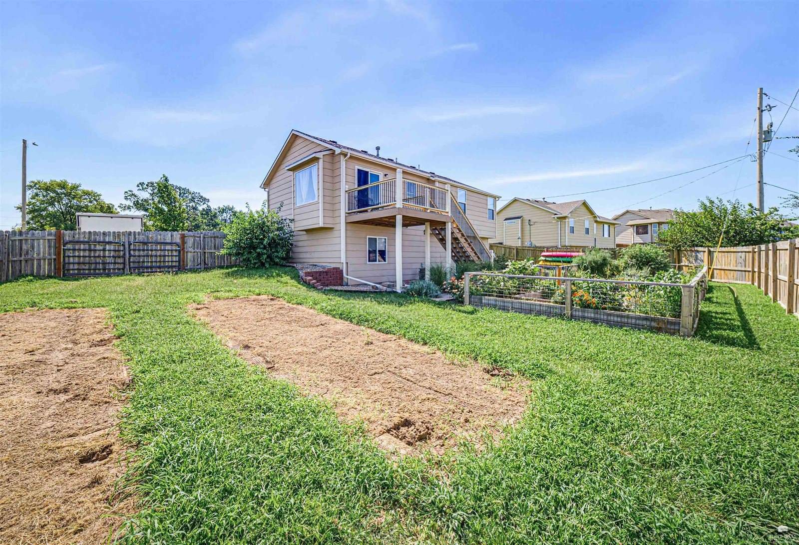 907 Maple Street, Wakefield, KS 67487