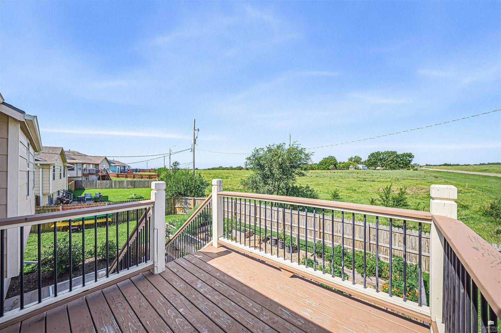 907 Maple Street, Wakefield, KS 67487