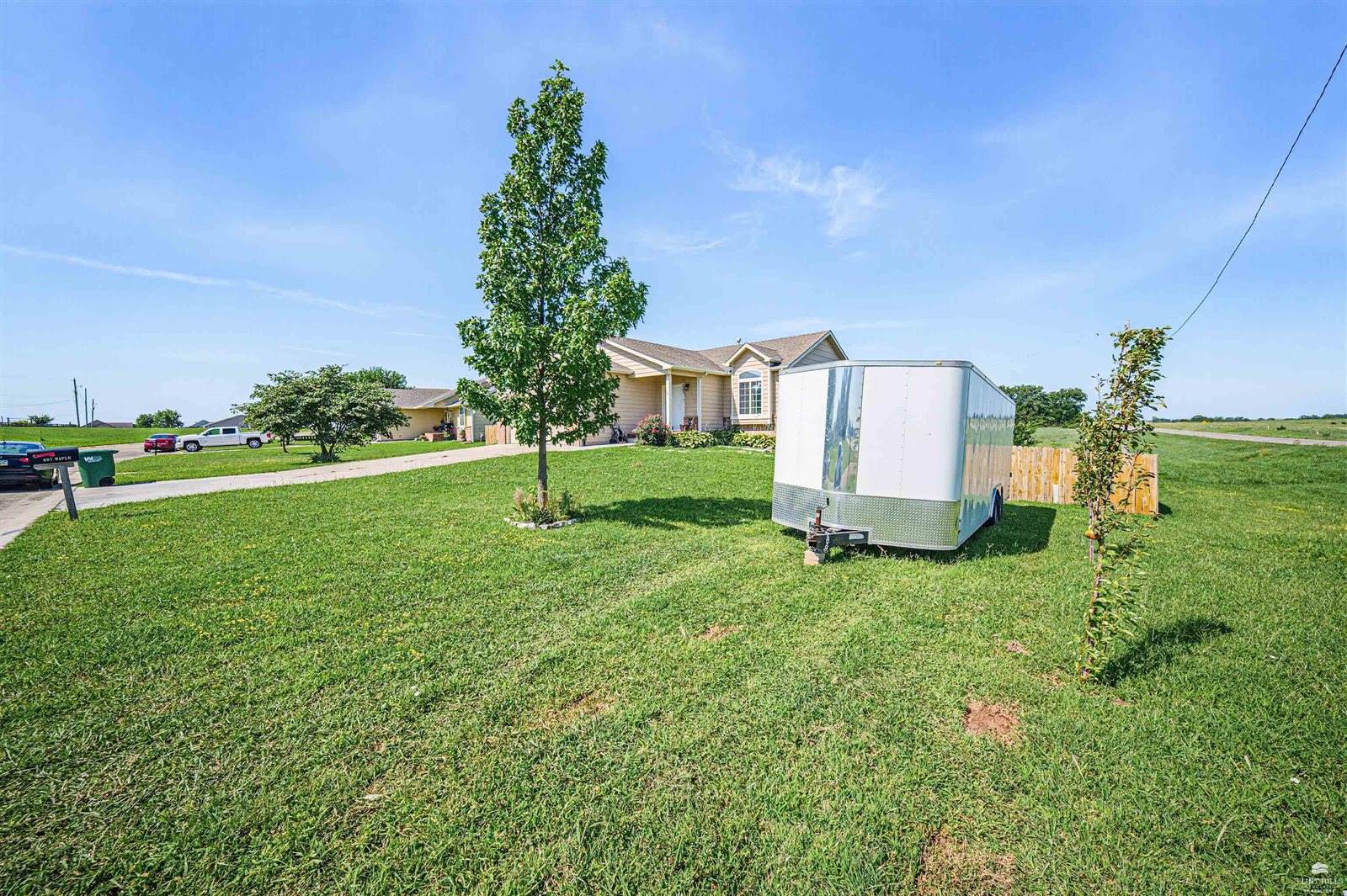907 Maple Street, Wakefield, KS 67487