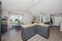 907 Maple Street, Wakefield, KS 67487