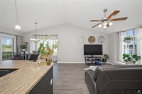 907 Maple Street, Wakefield, KS 67487