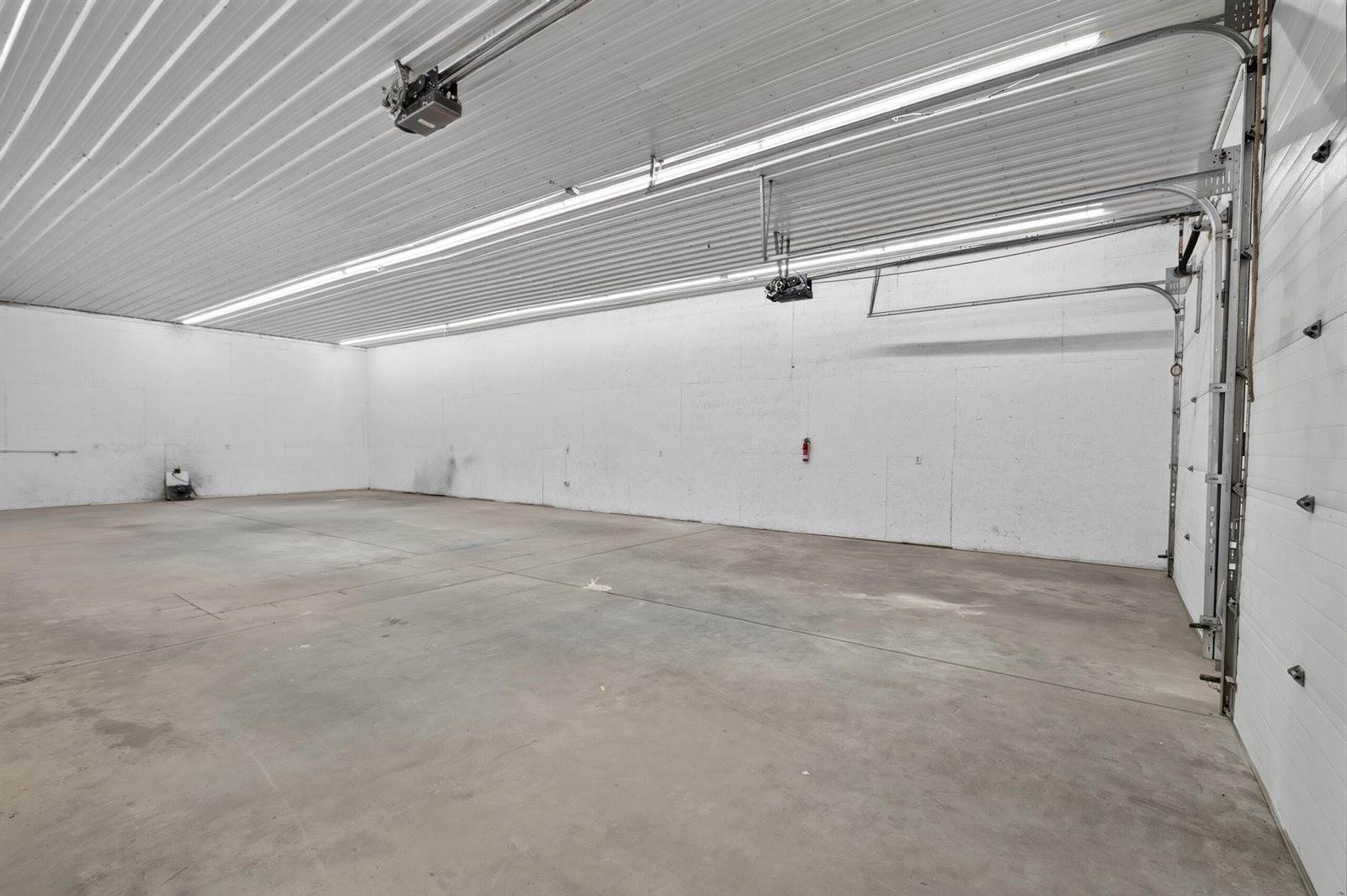 2660 Western Avenue, Newburgh, ME 04444