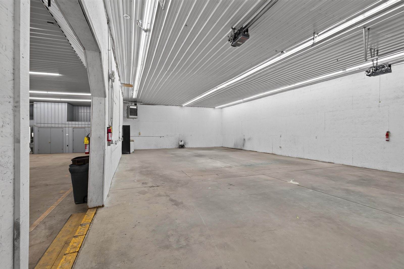2660 Western Avenue, Newburgh, ME 04444