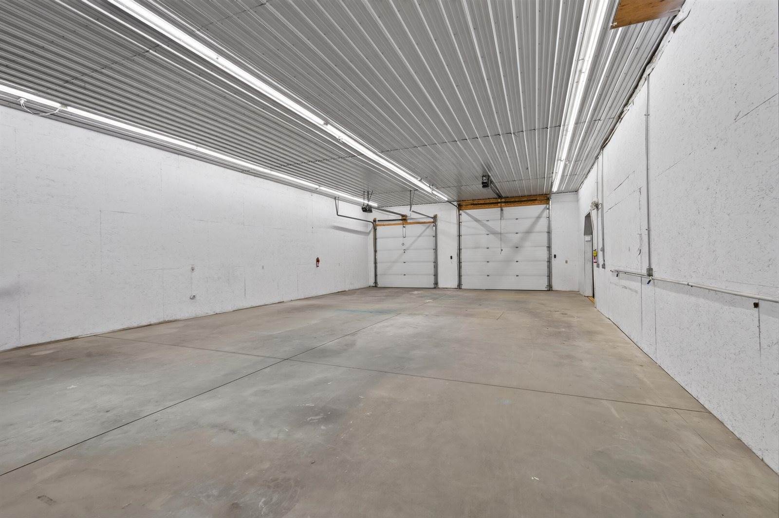 2660 Western Avenue, Newburgh, ME 04444