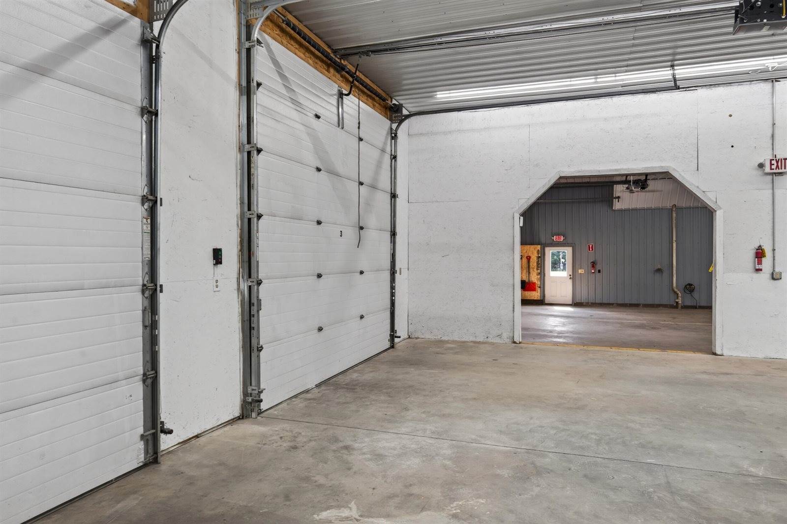 2660 Western Avenue, Newburgh, ME 04444