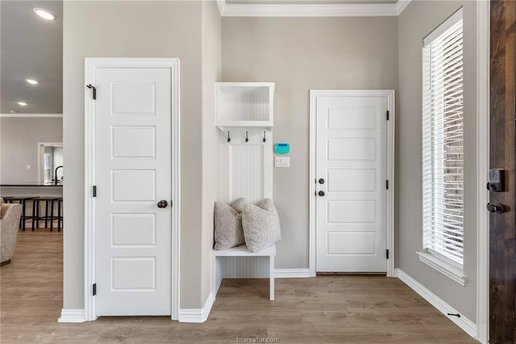 6110 Pocono St, College Station, TX 77845