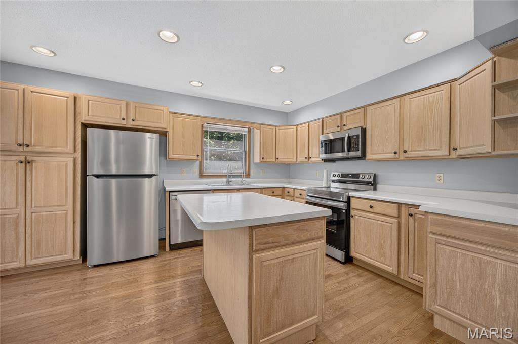 19540 Highway 28, Dixon, MO 65459