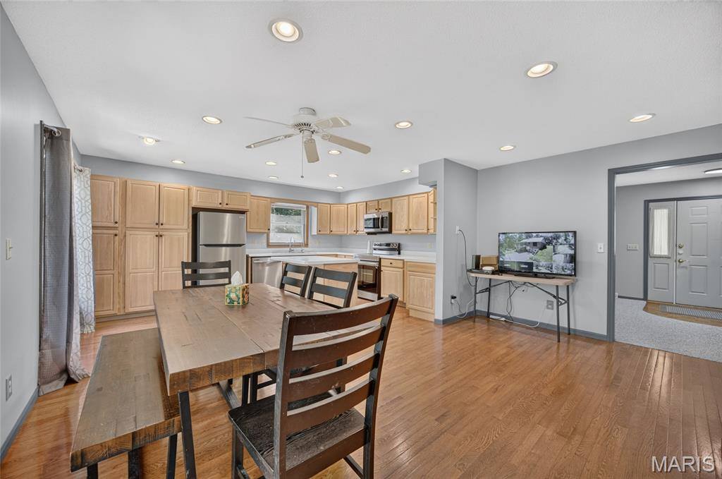 19540 Highway 28, Dixon, MO 65459