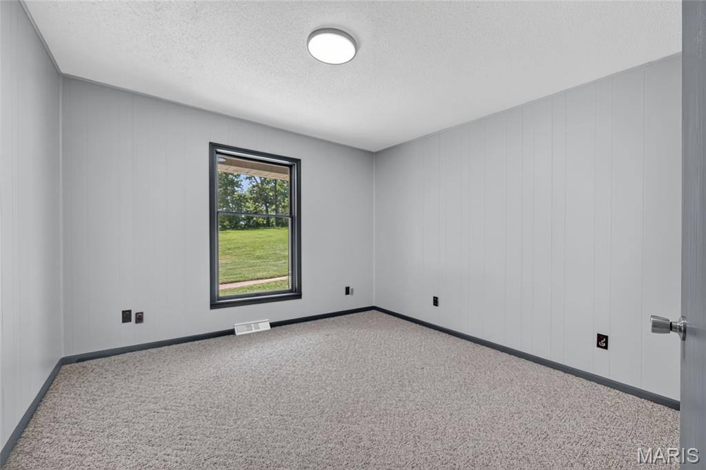 19540 Highway 28, Dixon, MO 65459