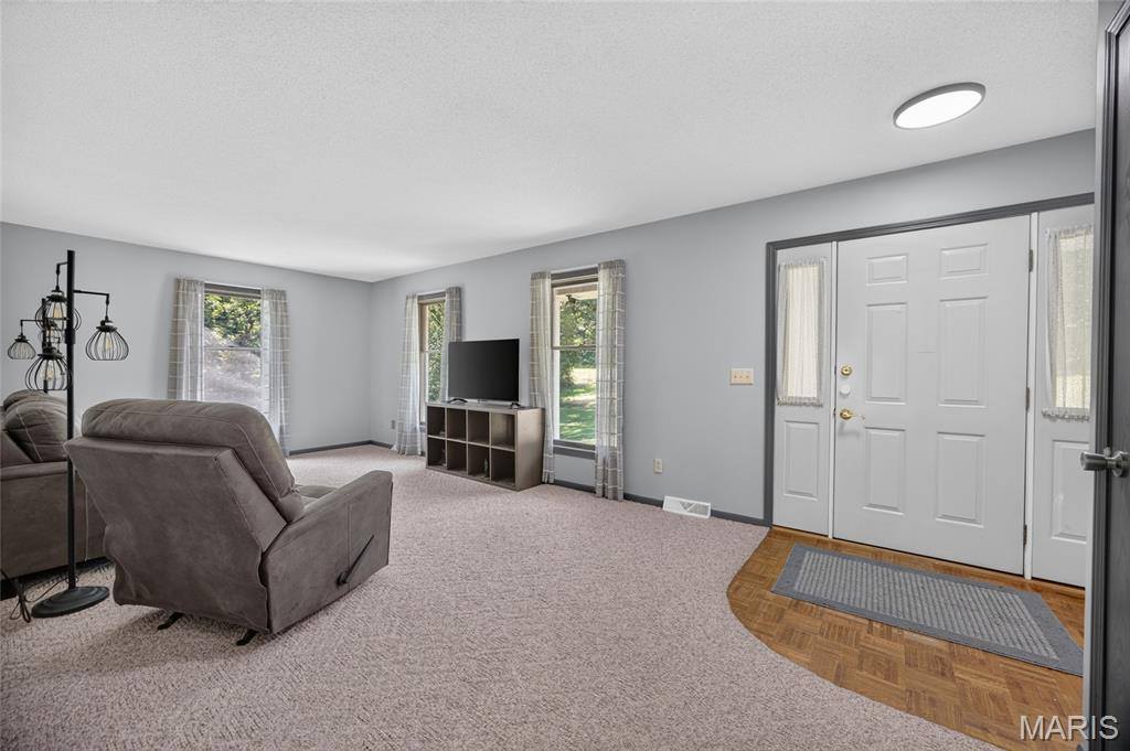 19540 Highway 28, Dixon, MO 65459