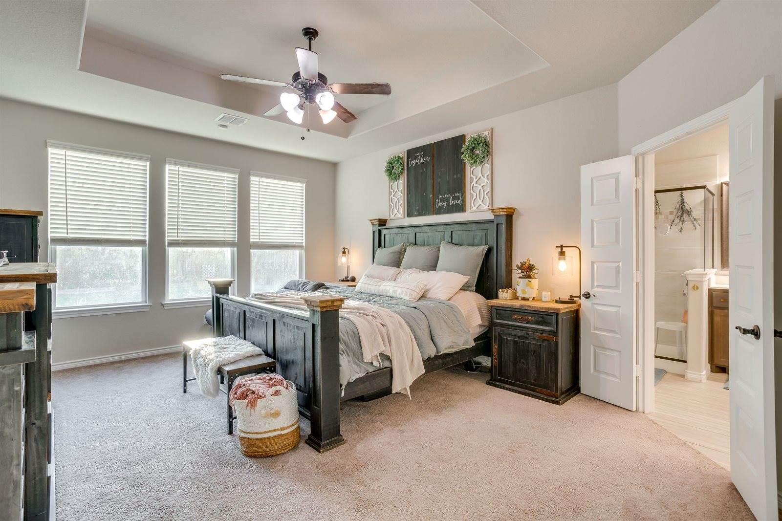 117 Mockingbird Hill Drive, Joshua, TX 76058