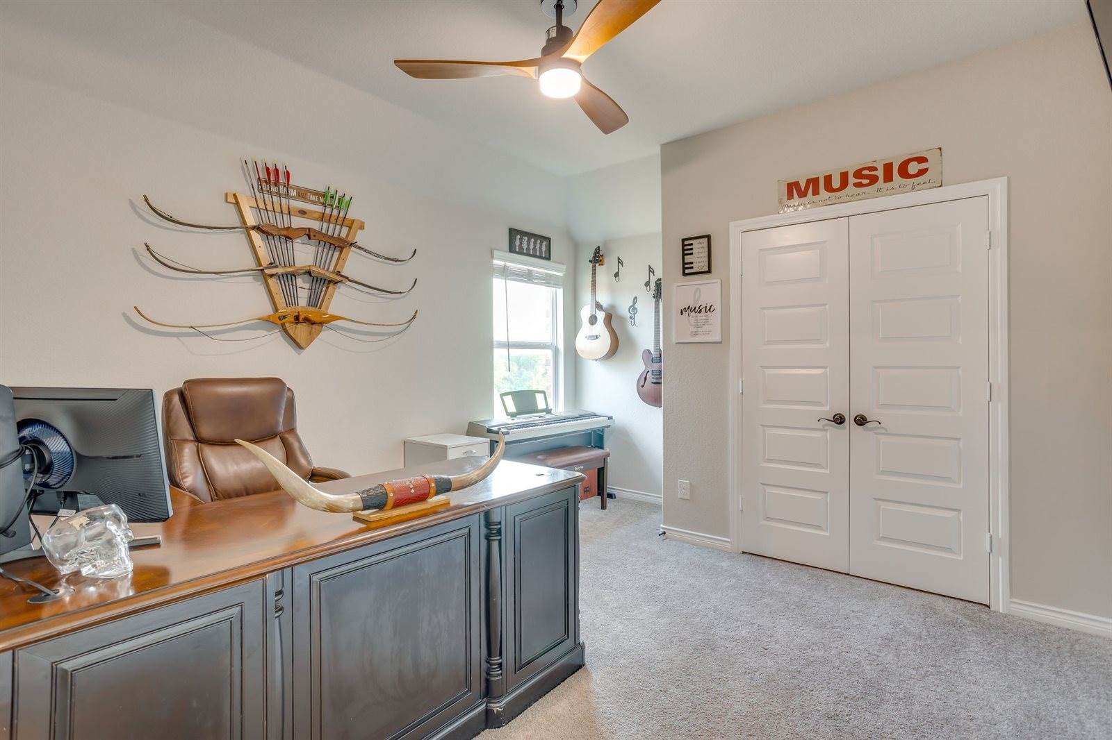 117 Mockingbird Hill Drive, Joshua, TX 76058