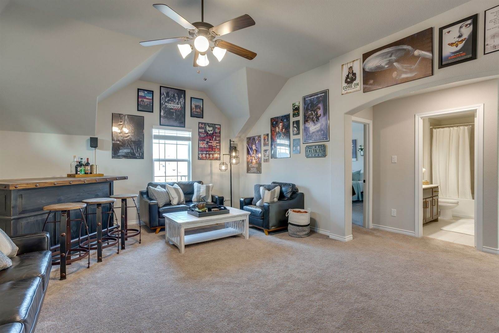 117 Mockingbird Hill Drive, Joshua, TX 76058