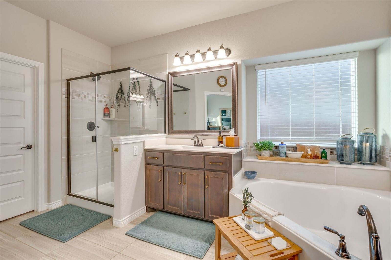 117 Mockingbird Hill Drive, Joshua, TX 76058