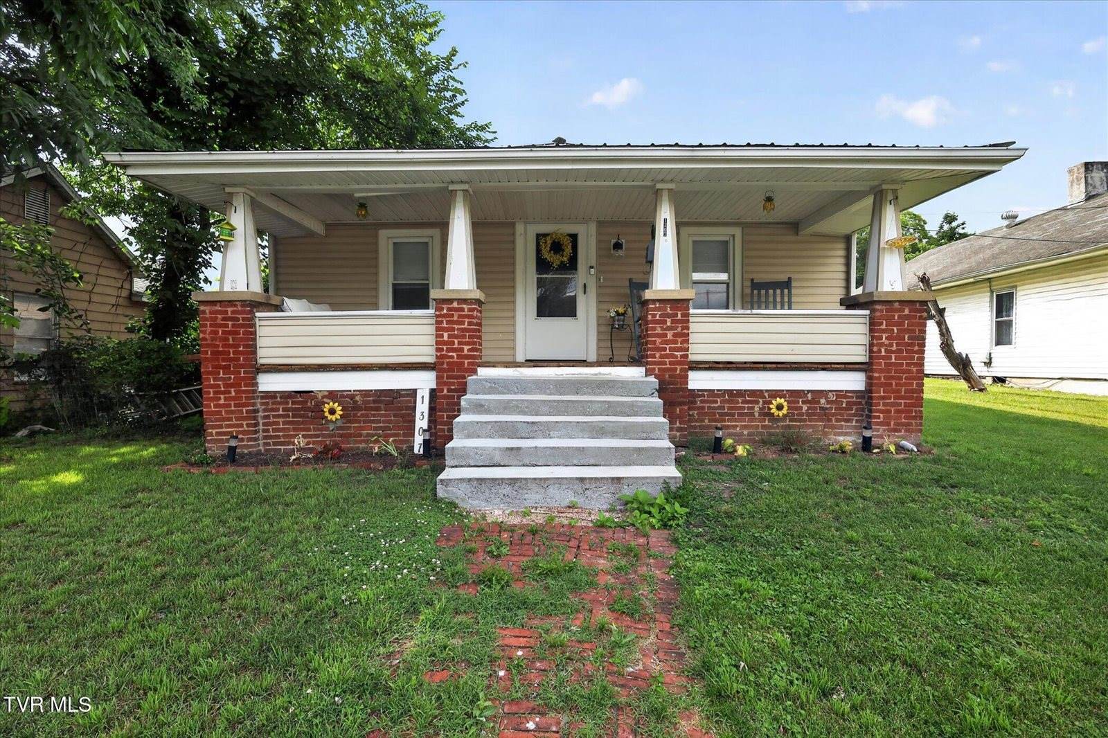 1307 East Millard Street, Johnson City, TN 37601