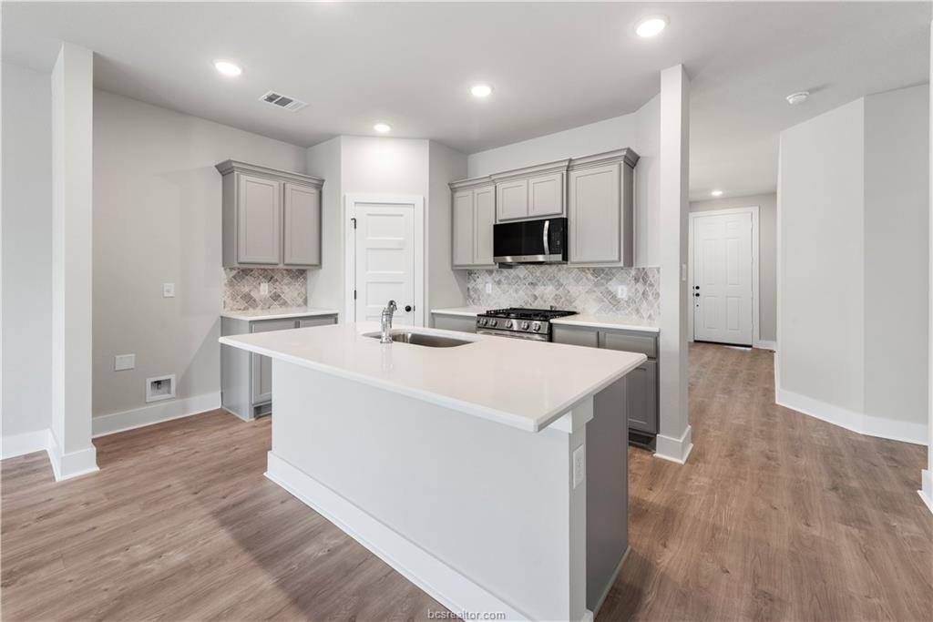 1226 Patriot Drive, College Station, TX 77845