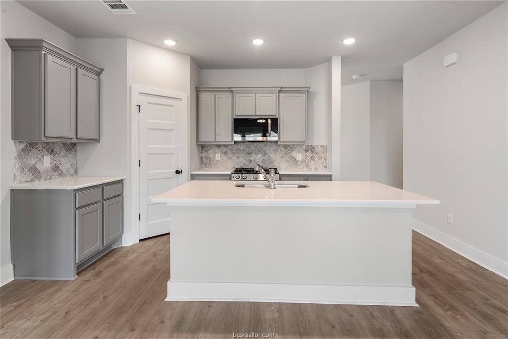 1226 Patriot Drive, College Station, TX 77845