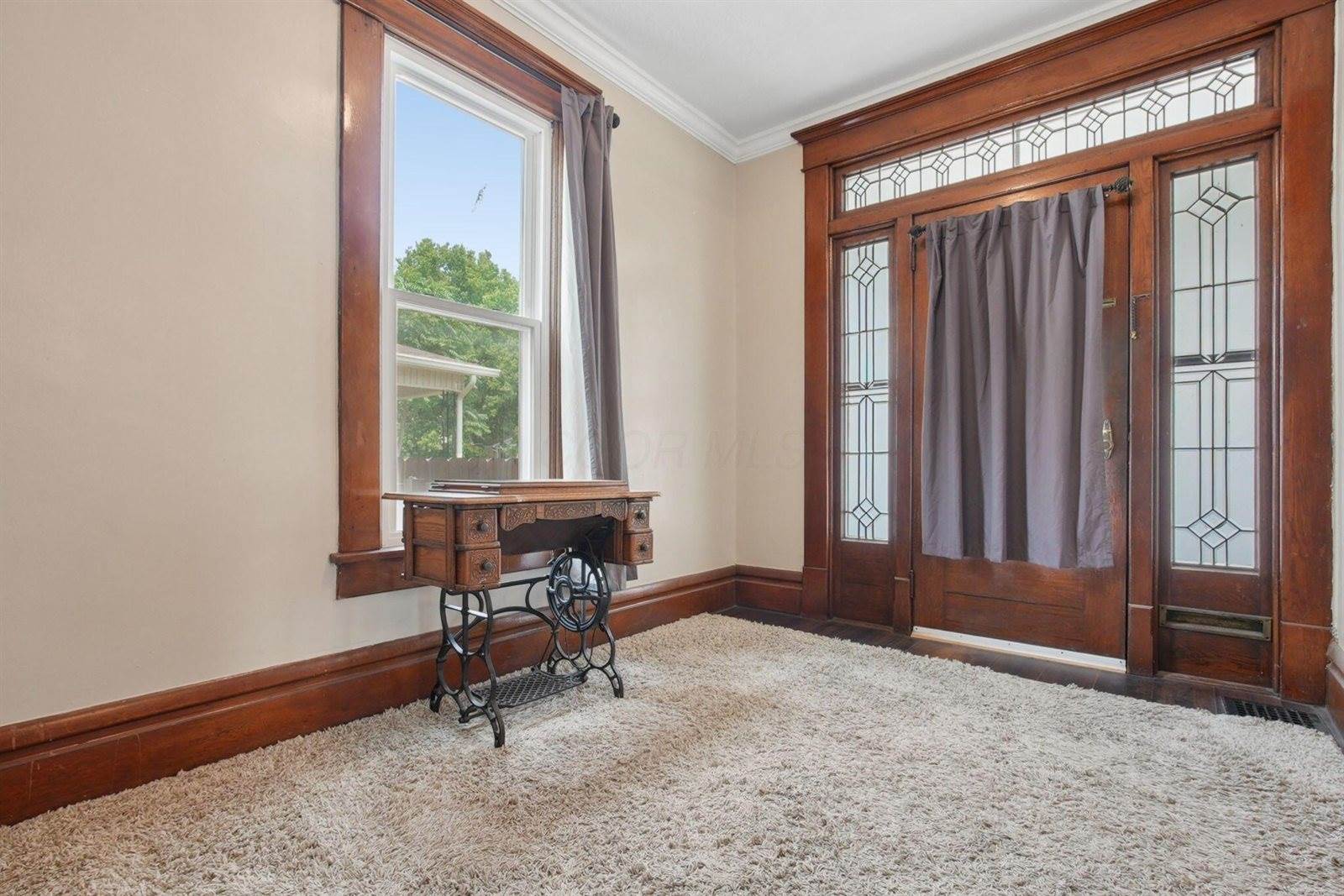 107 South Warren Avenue, Columbus, OH 43204