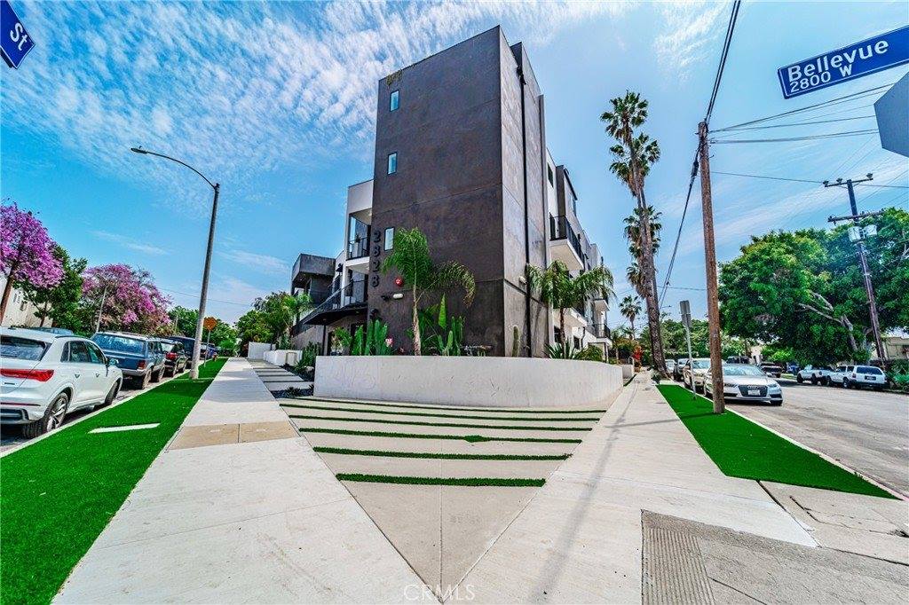 2828 London Street, Los Angeles, CA 90026