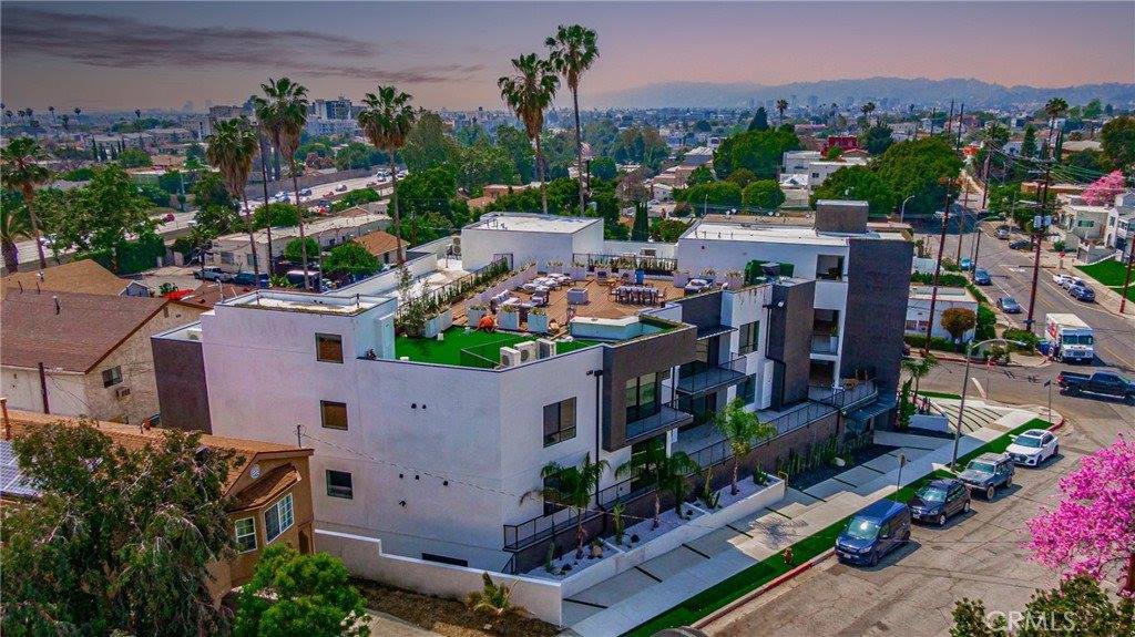 2828 London Street, Los Angeles, CA 90026