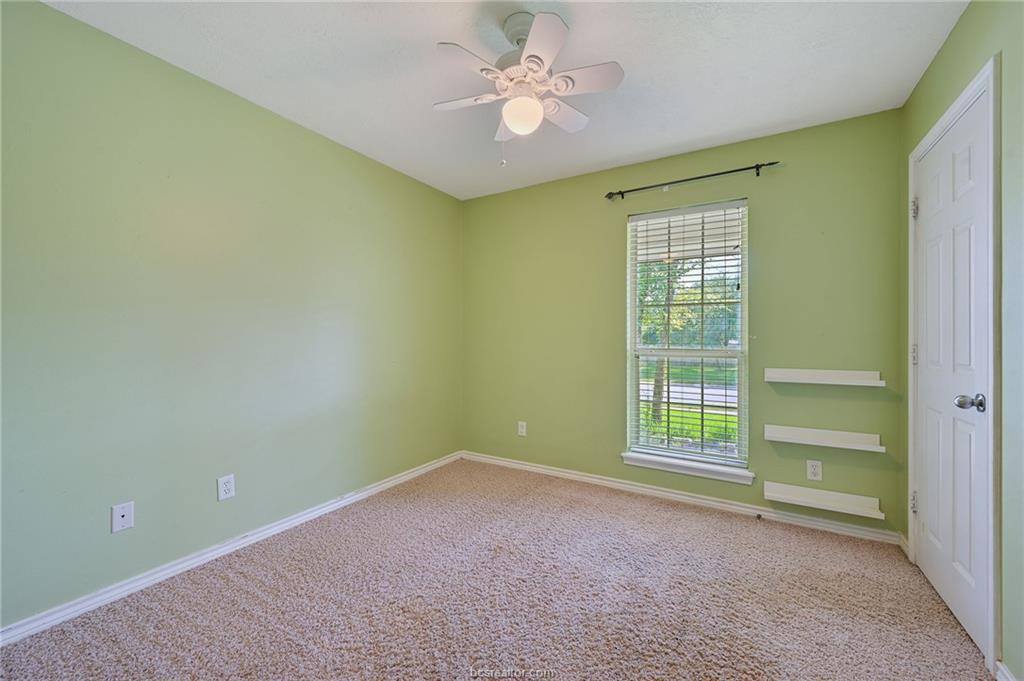 4406 Colony Chase Drive, Bryan, TX 77808